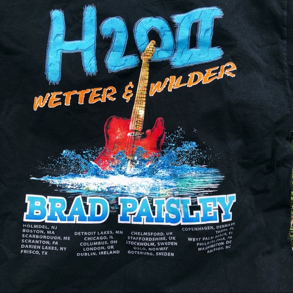 Brad Paisley Tour Tee - Picture 3 of 4